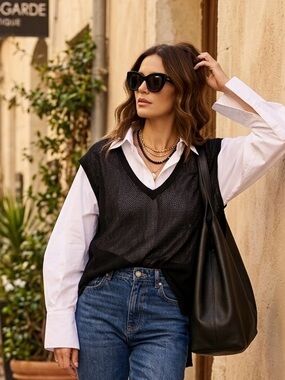 Emme Women's Open Stitch Black Sweater Knit Vest Siz 2 V-neck Oversized Sheer